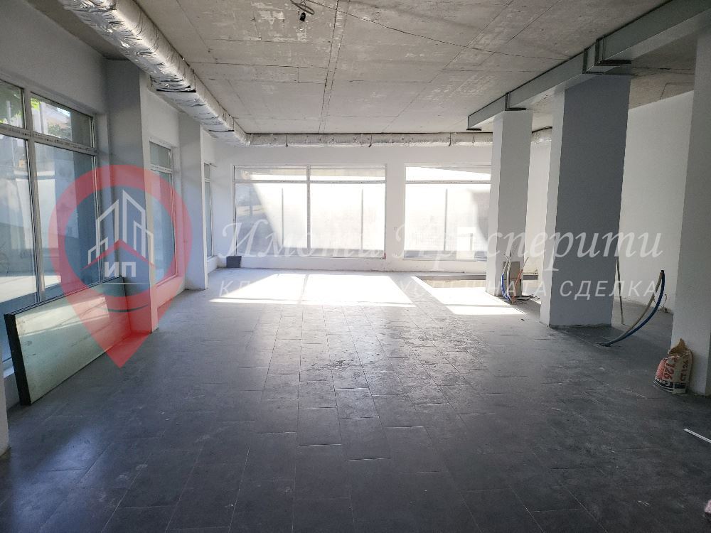 Продава магазин в гр. София, кв. Овча Купел , 300 кв. м., тухла