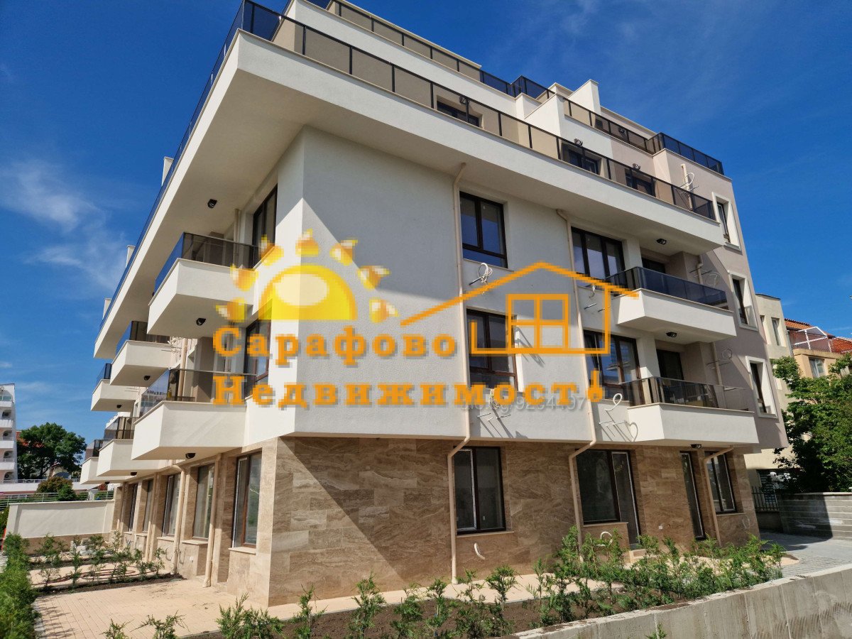 АКТ 16 Продава тристаен апартамент в  Сарафово 80м2
