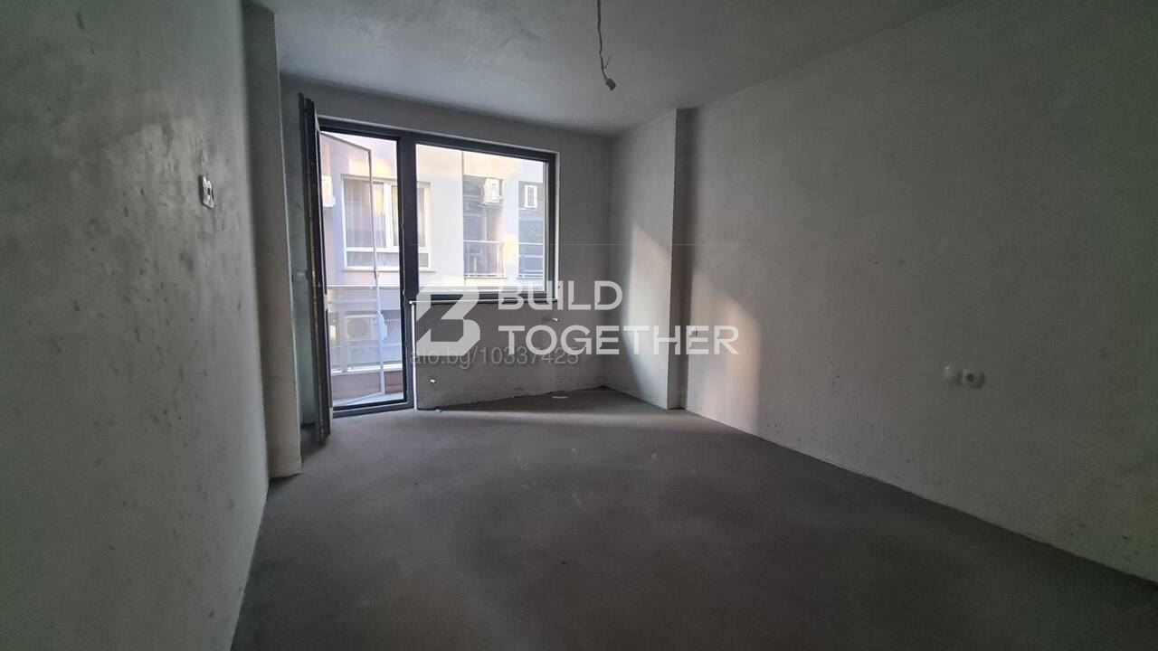 BUILD TOGETHER предлага четиристаен апартамент в кв. Кършияка, в района на хотел „Санкт Петербург“