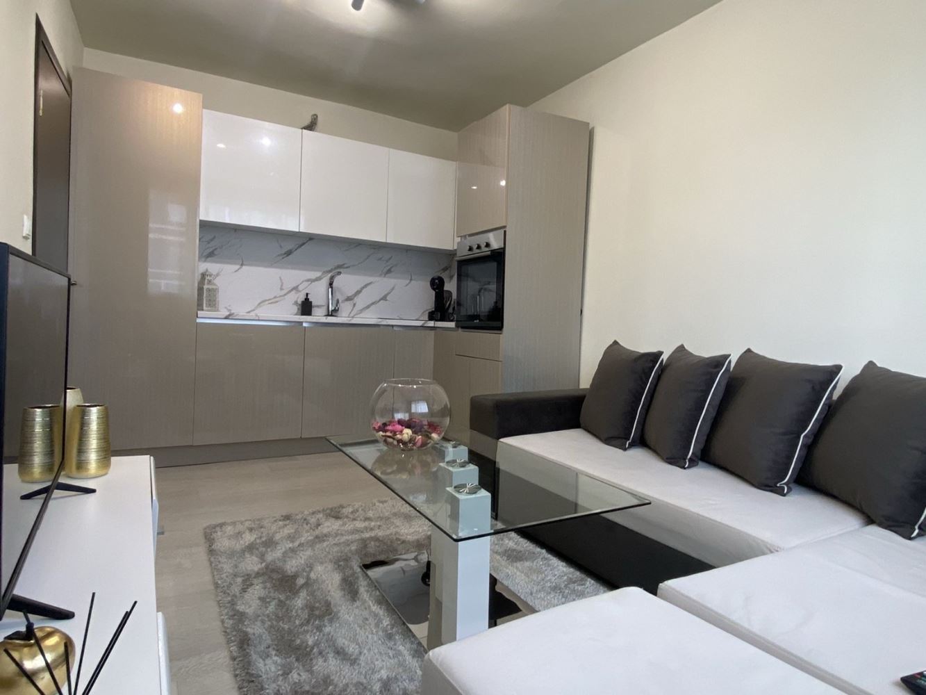 2-стаен в София, Банишора за 135 000, Евро