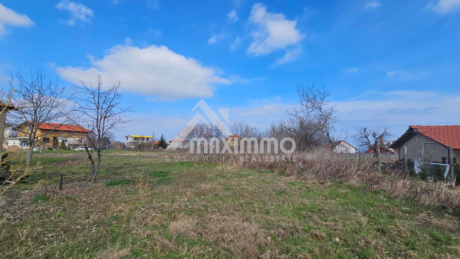 Парцел 1100м2 в Гр. Бяла !!!