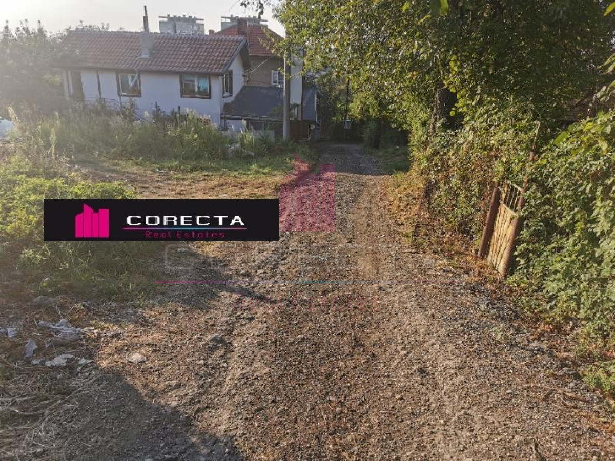 Продава ПАРЦЕЛ в град Русе, Чародейка - Юг - 600 кв.м / 13900 EUR