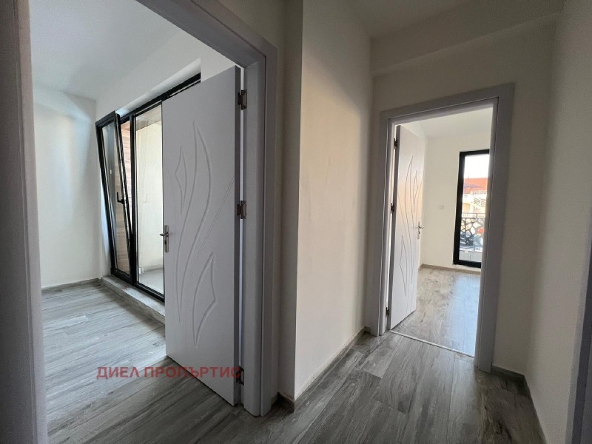 Продажба 2-стаен гр. Созопол - гр. Созопол 60m²