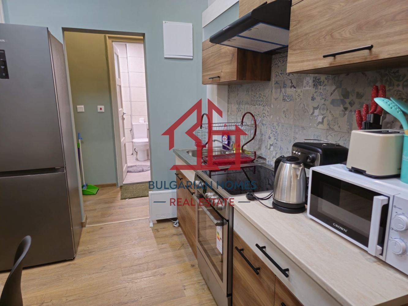 Нощувки - 4BR Central Retreat