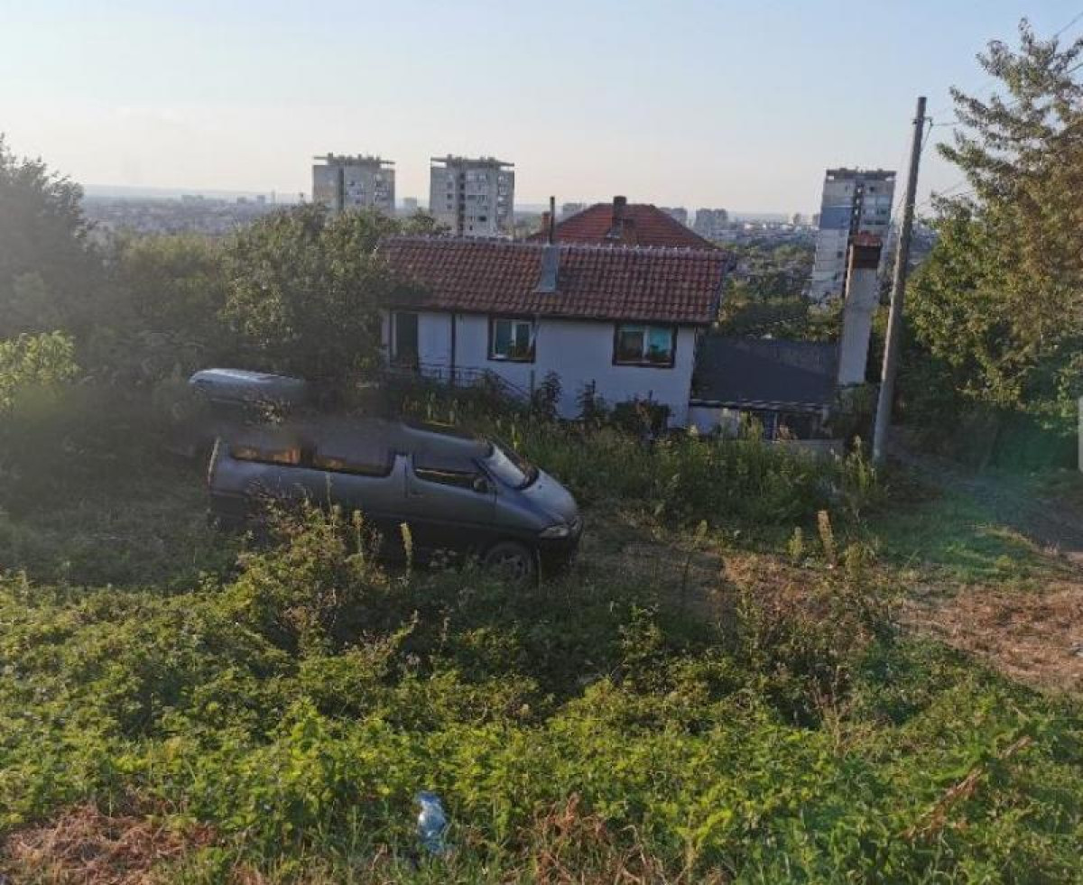 Продажба Парцел гр. Русе - Чародейка - Юг 600m²