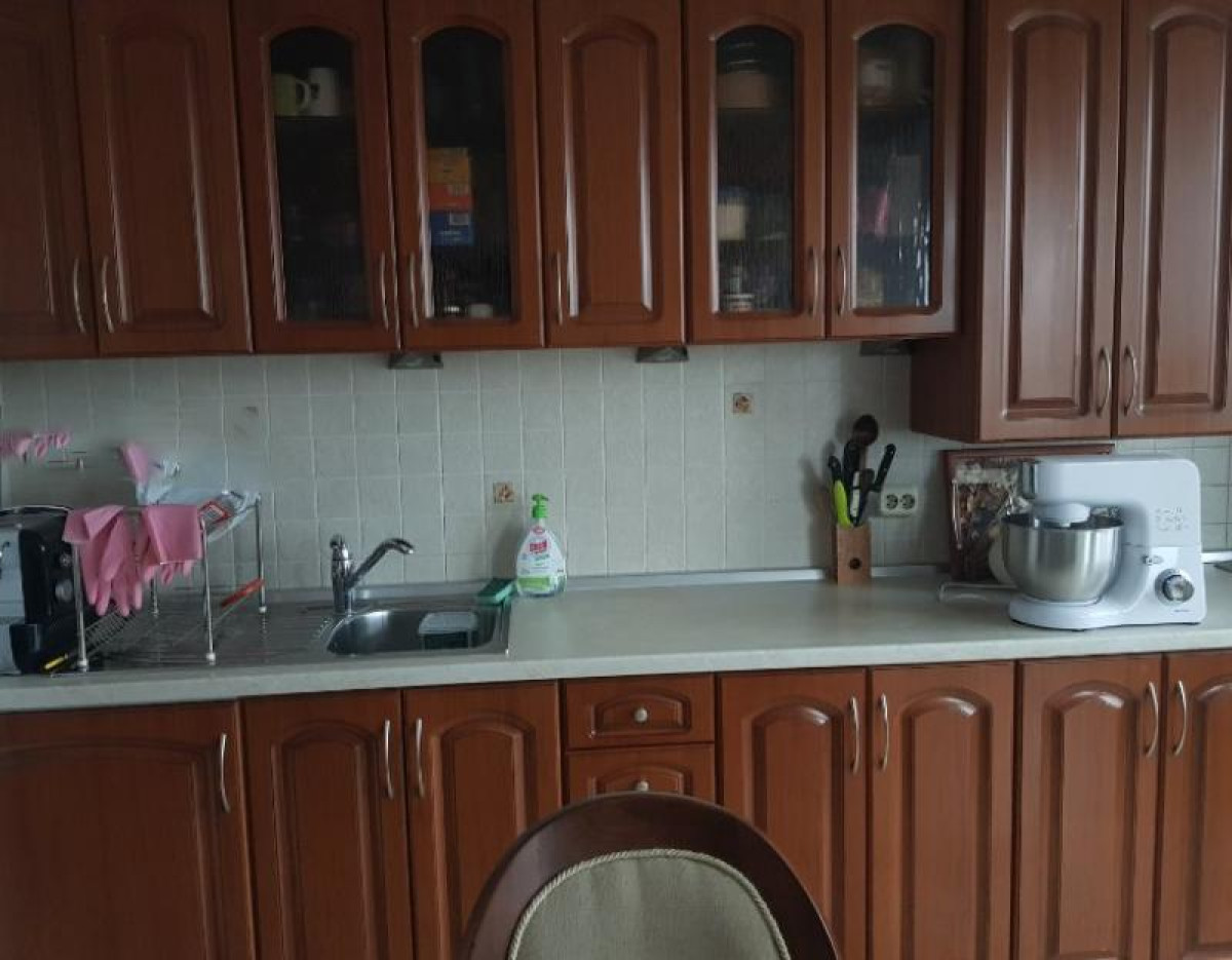 Продажба 3-стаен  Дружба 2, тухла, 100m², 3/ 4