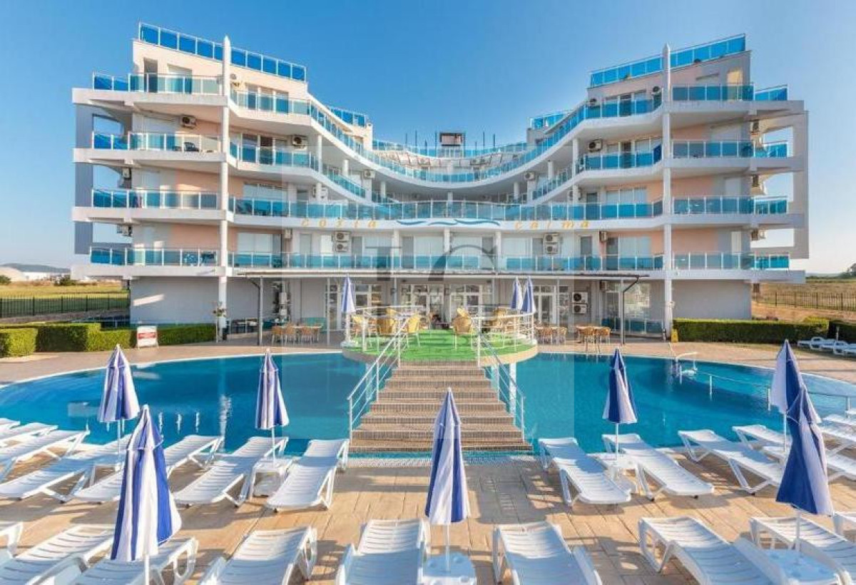 Продавам тристаен на първа линия с БОНУСИ  в Равда- COSTA CALMA