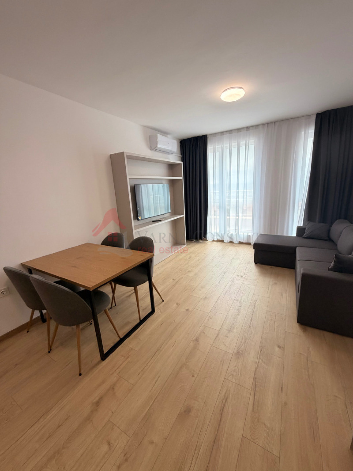 Продажба 2-стаен гр. Варна - м-т Пчелина 60m²
